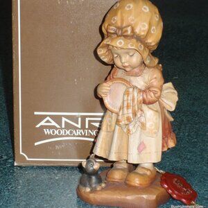 ANRI Sarah Kay Valentine "Helping Mother" Figurine 6” Signed With Original Box!